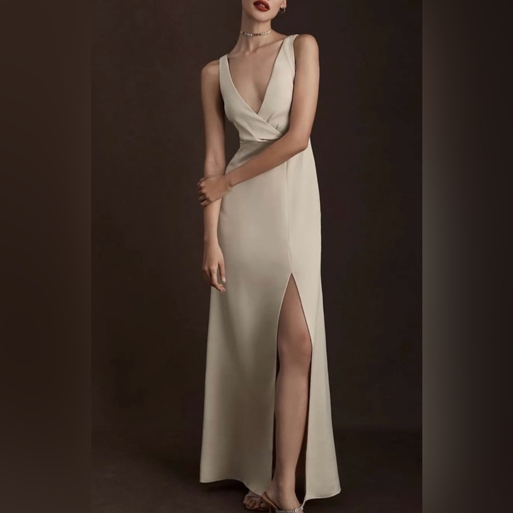 NWT Anthropologie BHLDN Size‎ 6 Piper V-Neck Side Slit Satin Gown Champagne